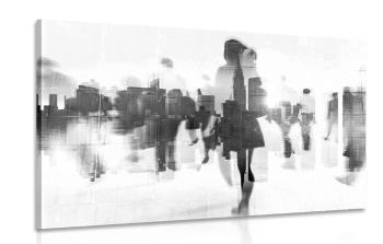Obraz sylwetki ludzi w dużym mieście w wersji czarno-białej - 120x80