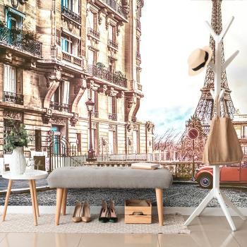 Samoprzylepna tapeta widok na Wieżę Eiffla z ulicy Paryża - 300x200
