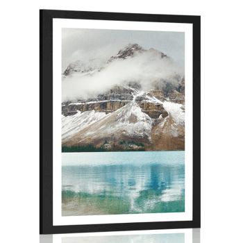 Plakat z passe-partout jezioro w pobliżu pięknej góry - 40x60 white