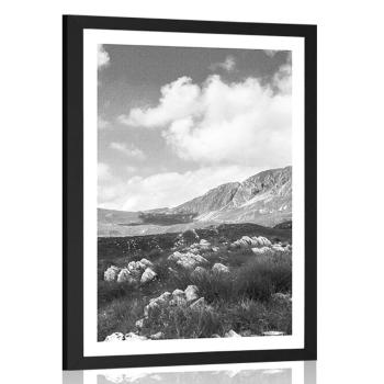 Plakat z passe-partout dolina w Czarnogórze w czerni i bieli - 40x60 silver