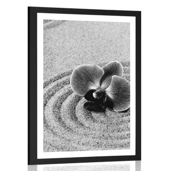 Plakat z passe-partout piaszczysty ogród zen z fioletową orchideą w czerni i bieli - 20x30 black