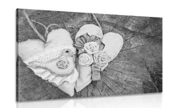 Obraz handmade serduszka na pniu w wersji czarno-białej