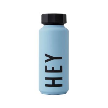 Jasnoniebieska butelka termiczna Design Letters Hey, 500 ml