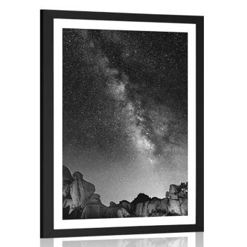 Plakat z passe-partout gwiaździste niebo nad skałami w czerni i bieli - 40x60 silver