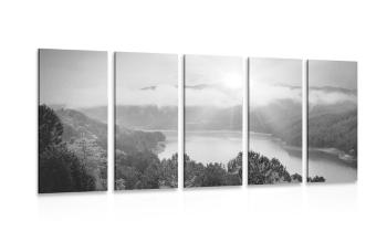 5-częściowy obraz rzeka w pobliżu lasu w wersji czarno-białej - 100x50