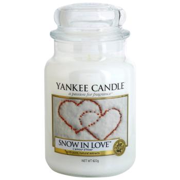 Yankee Candle Snow in Love świeczka zapachowa Classic średnia 623 g