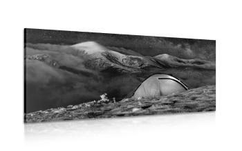 Obraz namiot pod nocnym niebem w wersji czarno-białej