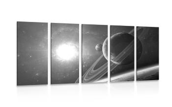 5-częściowy obraz planeta w kosmosie w wersji czarno-białej